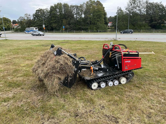 Ängsslåtter med utbärgning, Rocklunda, September 2024